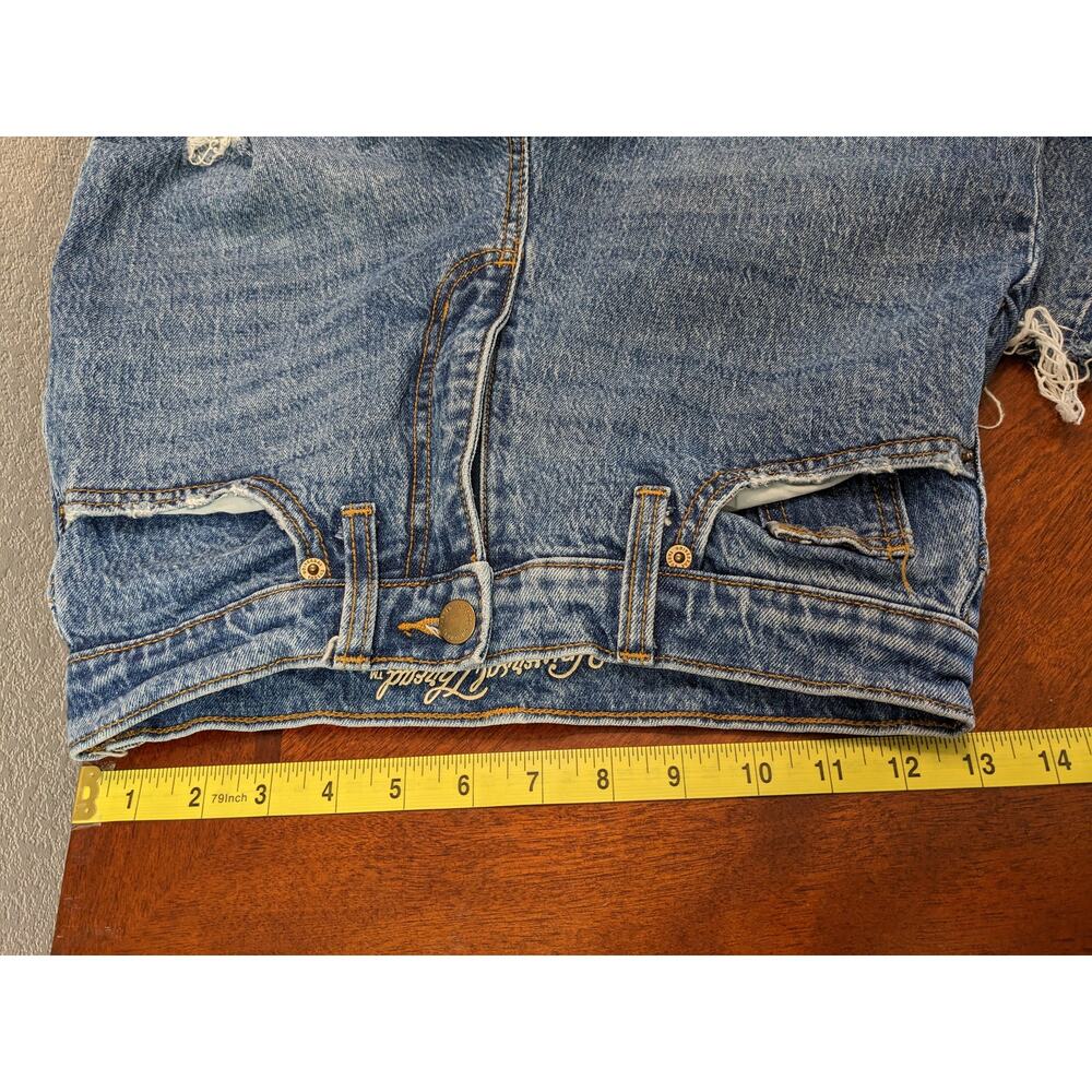 Universal Thread Straight Leg Jeans 2/26R Light Wash Distressed High Rise Ripped - Picture 6 of 10